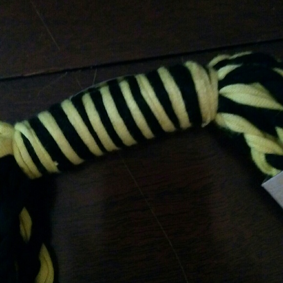Scarf - Picture 5 of 7